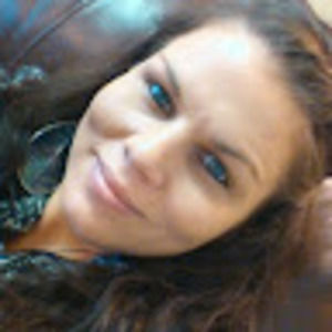 Meet your Posher, Becca